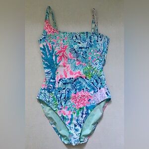 LILLY PULITZER SWIMSUIT SIZE 6